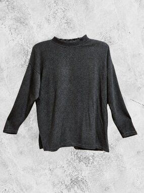 New York Style Women's Long Sleeve Knit Charcoal Sweater - M
